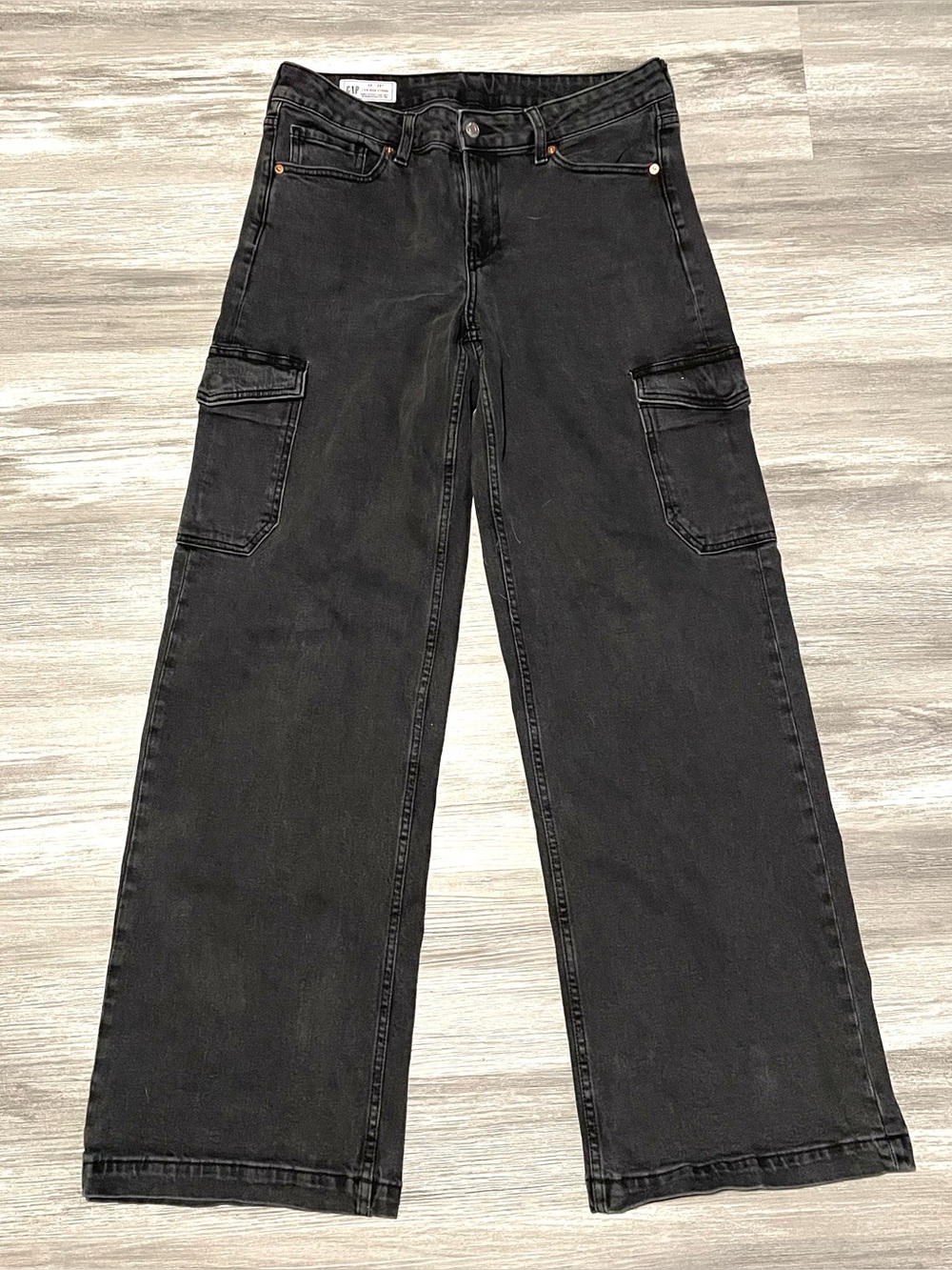 GAP Low Rise Stride Black Cargo Wide Leg Jeans Size 30 Y2K Utility Denim